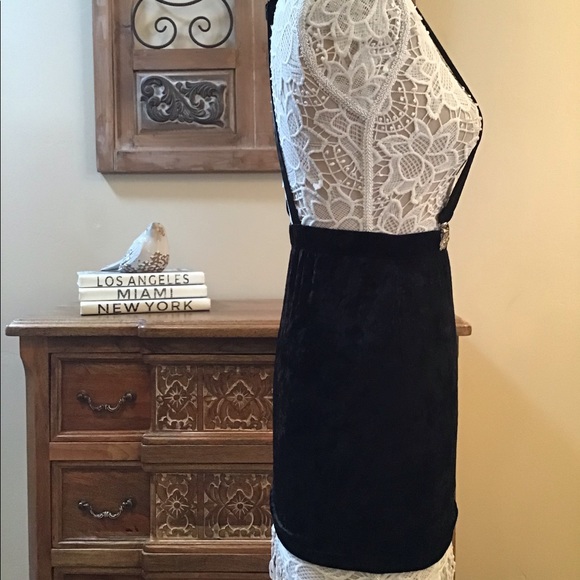 E613 EUC Dolls Kill Current Mood Velvet Suspender Skirt - Picture 4 of 6